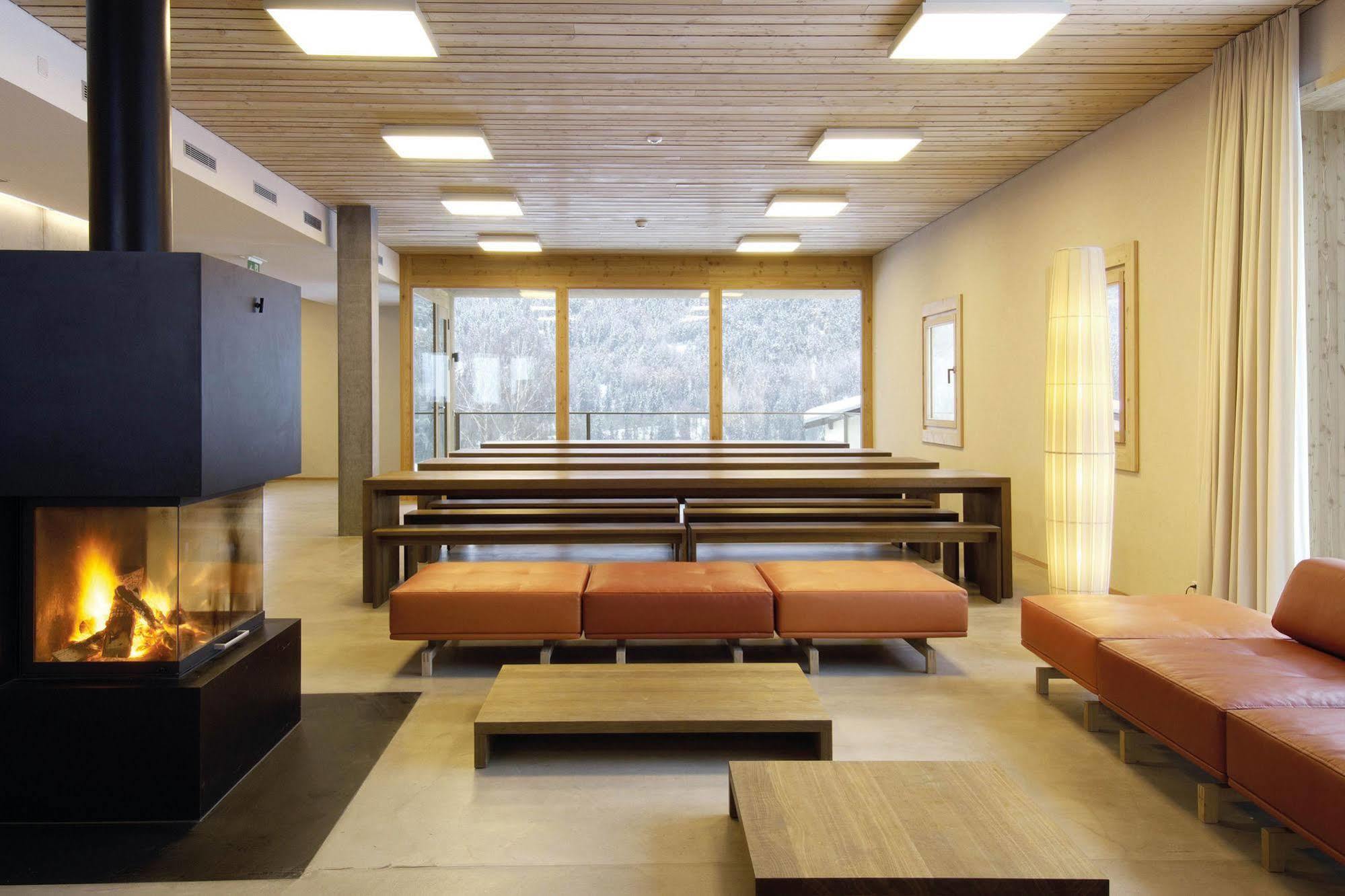 छात्रावास Scuol Youth Hostel